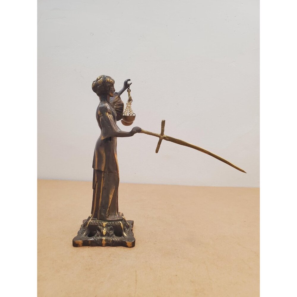 Bronze Sculpture Lady Justice Figurine - Statue , Gift for Lawyer - Themis - Picture 6 of 16
